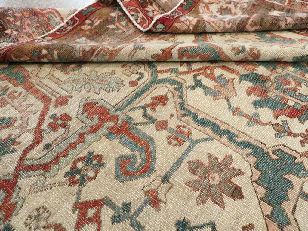 Antique Persian Heriz Carpet, No.27133 - Gss