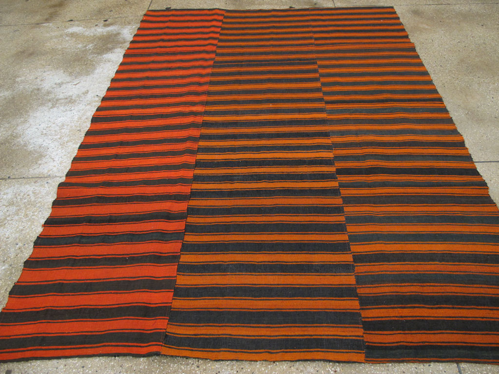 Vintage Turkish Flatweave Kilim Accent Rug, No.27175 - Gss