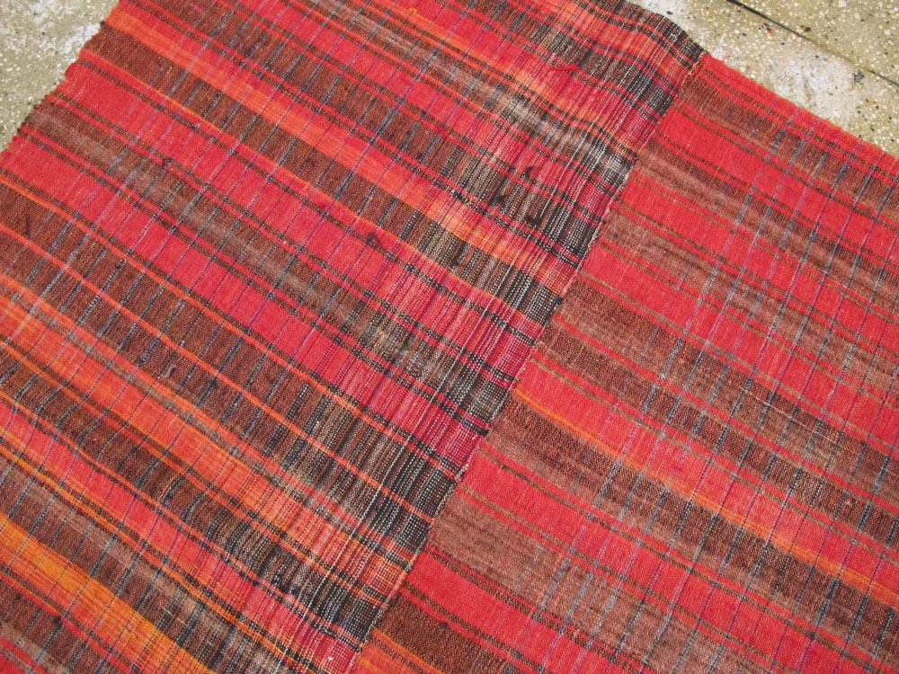 Vintage Turkish Flatweave Kilim Accent Rug, No.27177 - Gss