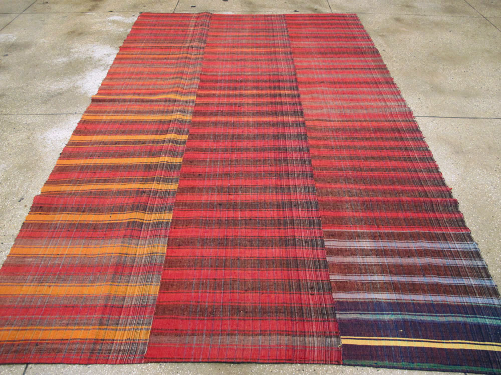 Vintage Turkish Flatweave Kilim Accent Rug, No.27177 - Gss