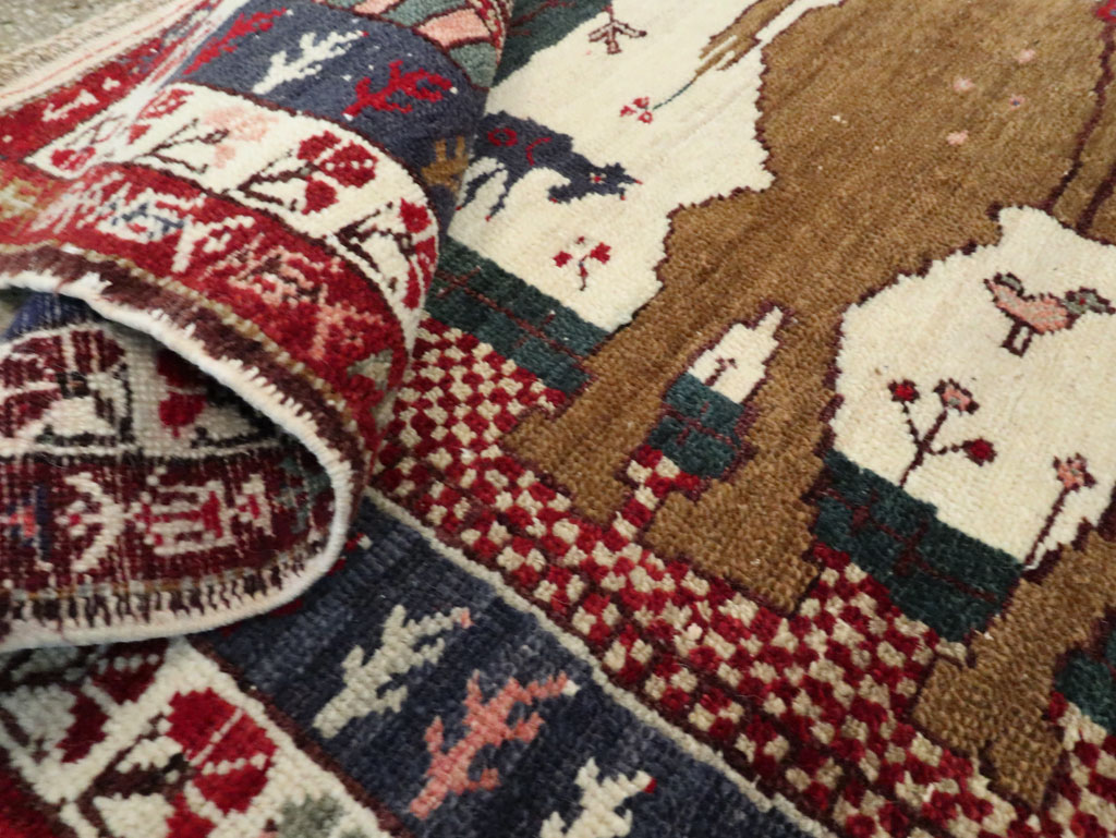 Vintage Anatolian Pictorial Rug, No.27250 - Gss