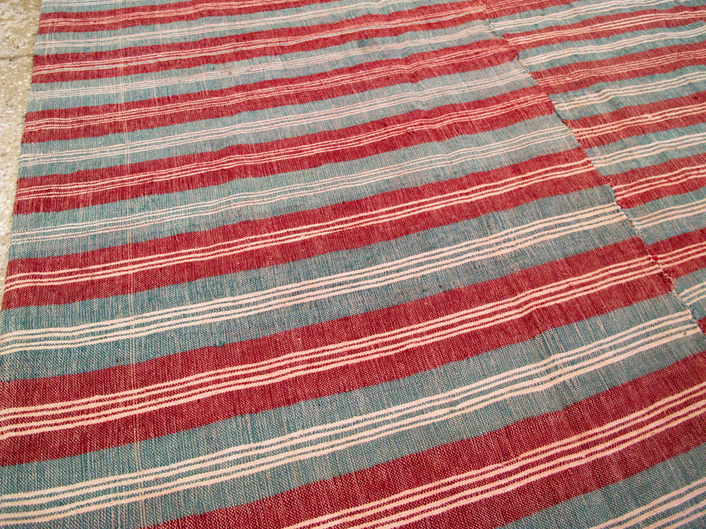 Vintage Turkish Flatweave Kilim Accent Rug, No.27267 - Gss