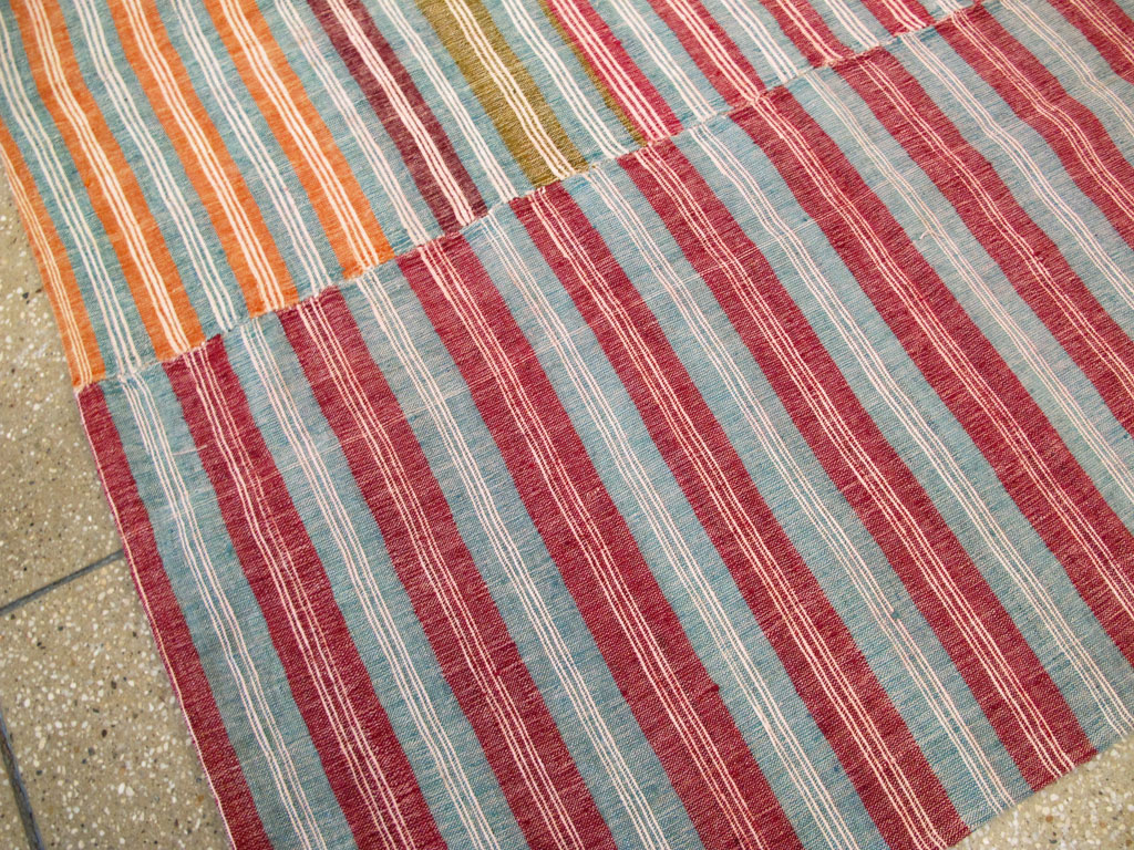 Vintage Turkish Flatweave Kilim Accent Rug, No.27267 - Gss