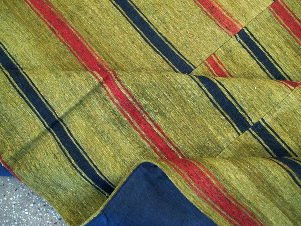 Vintage Persian Flatweave Kilim Accent Rug, No.27268 - Gss