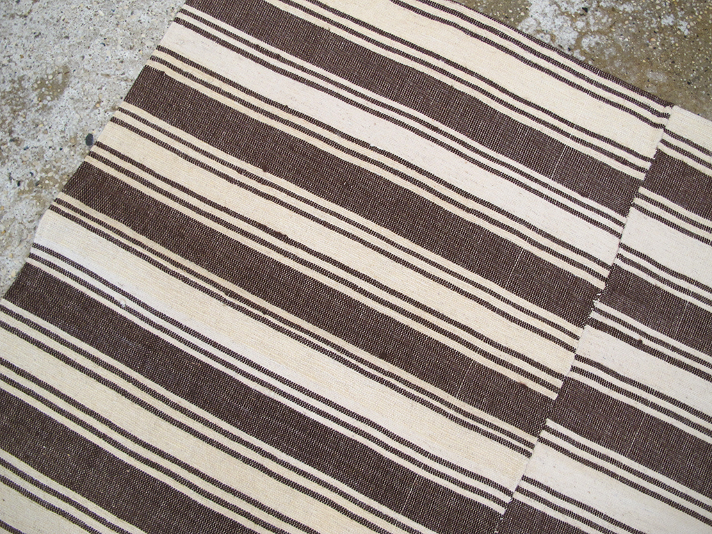 Vintage Turkish Kilim Flatweave Accent Rug, No.27271 - Gss