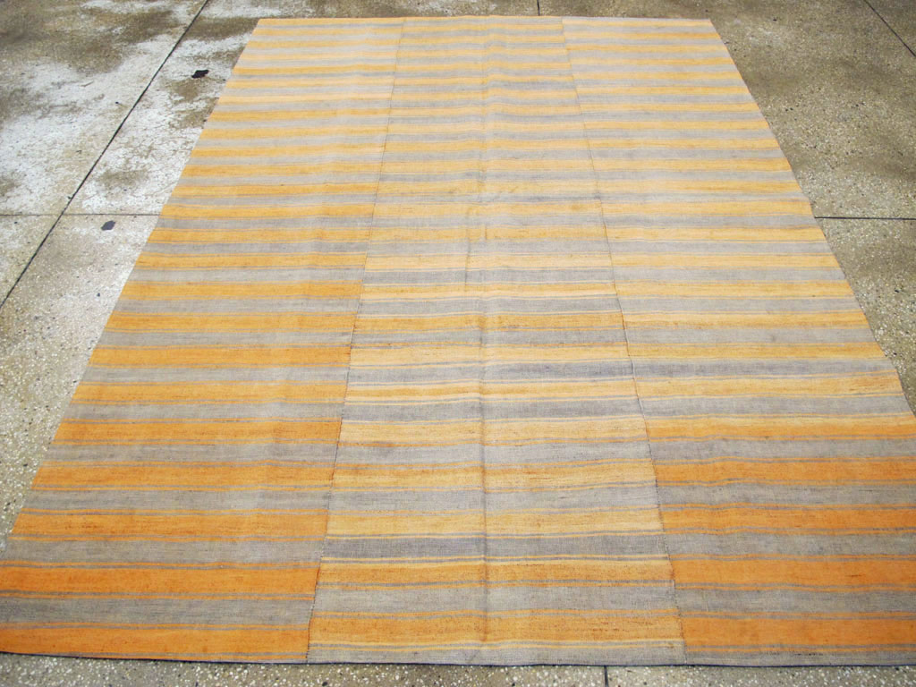 Vintage Turkish Flatweave Kilim Accent Rug, No.27275 - Gss