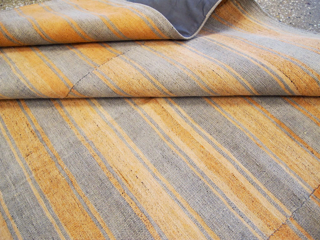 Vintage Turkish Flatweave Kilim Accent Rug, No.27275 - Gss