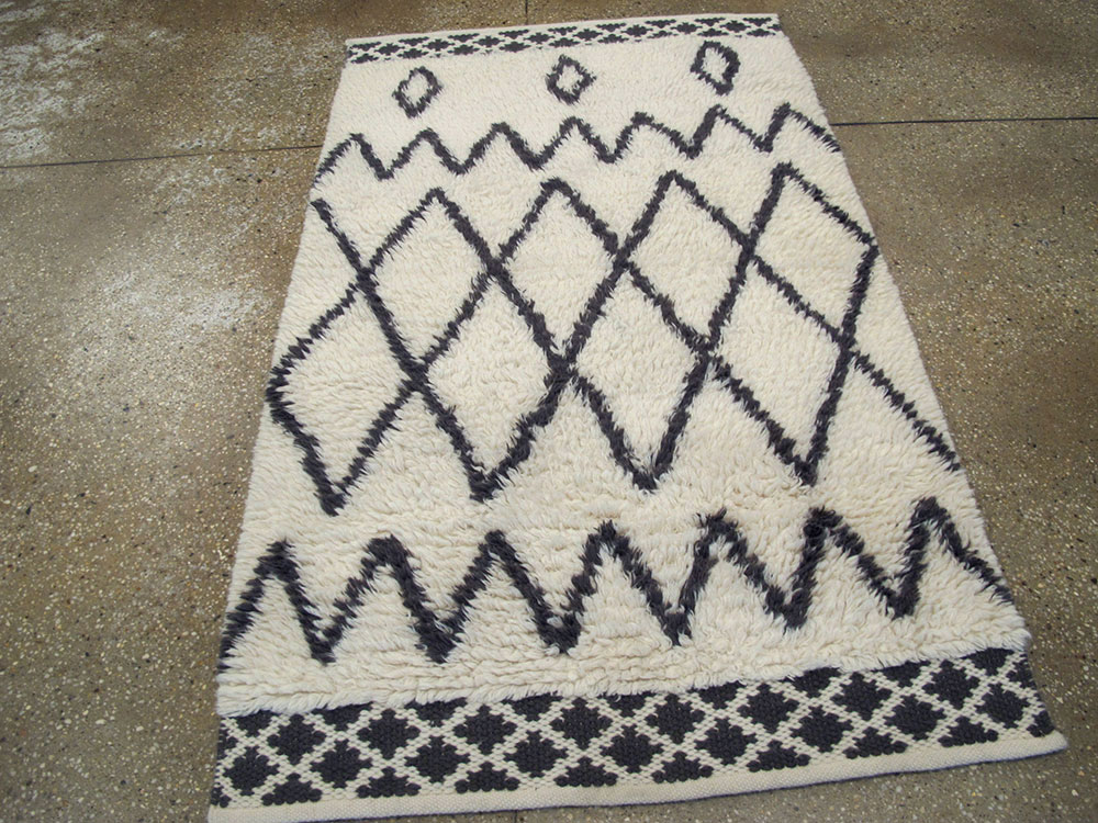 Vintage Moroccan Rug, No.27281 - Gss