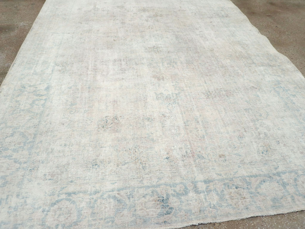 Distressed Vintage Persian Small Room Size Carpet, No.27283 - Gss
