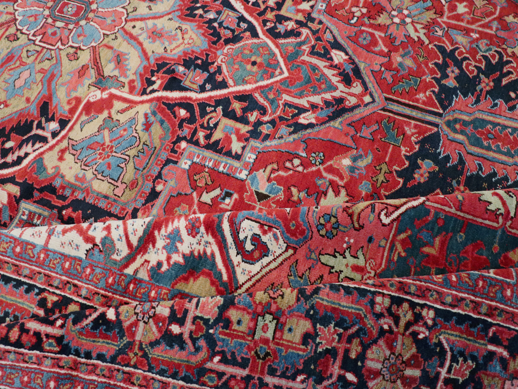 Antique Persian Heriz Carpet, No.27299 - Gss