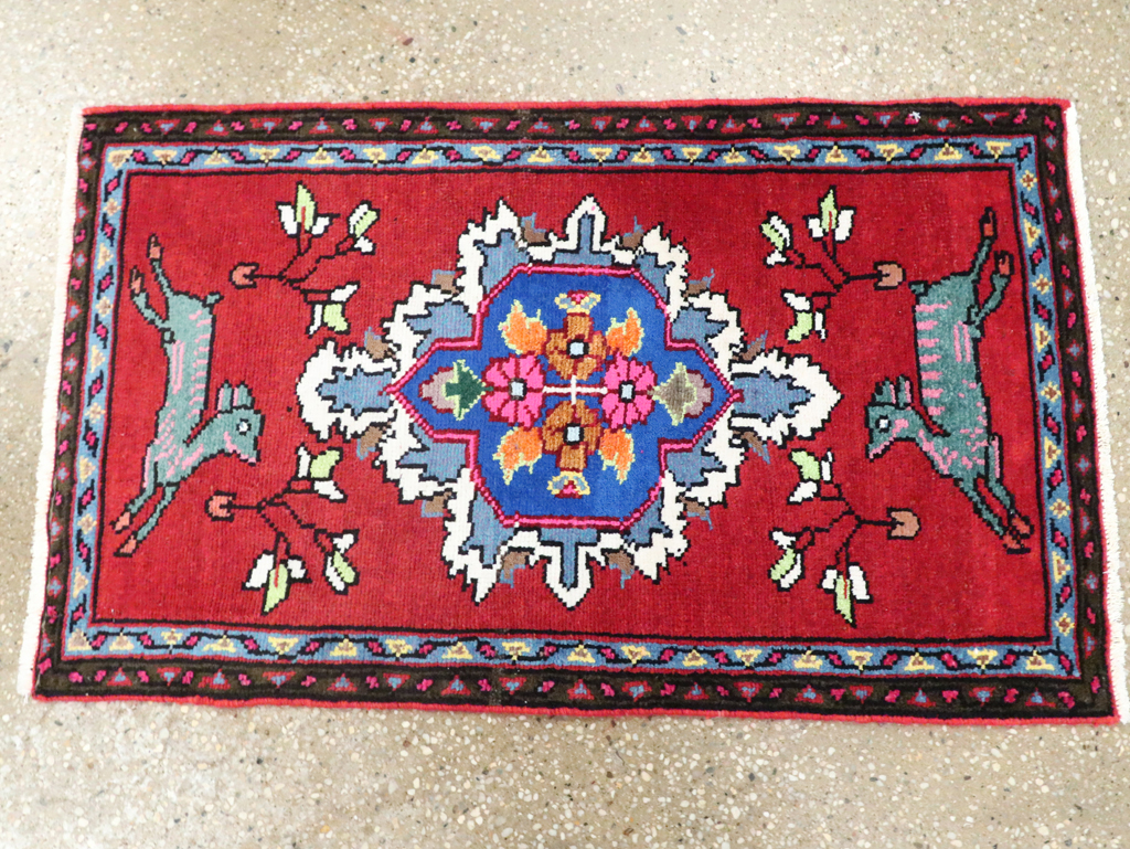 Vintage Persian Hamadan Pictorial Rug, No.27362 - Gss