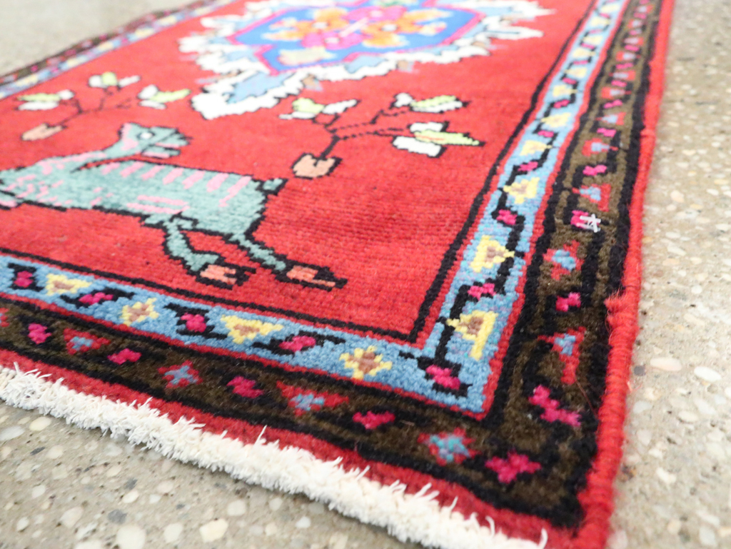 Vintage Persian Hamadan Pictorial Rug, No.27362 - Gss