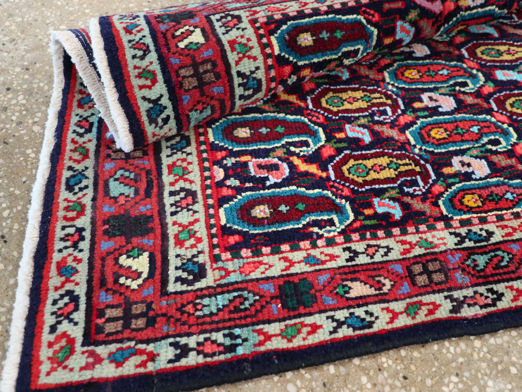 Vintage Persian Hamadan Rug, No.27365 - Gss