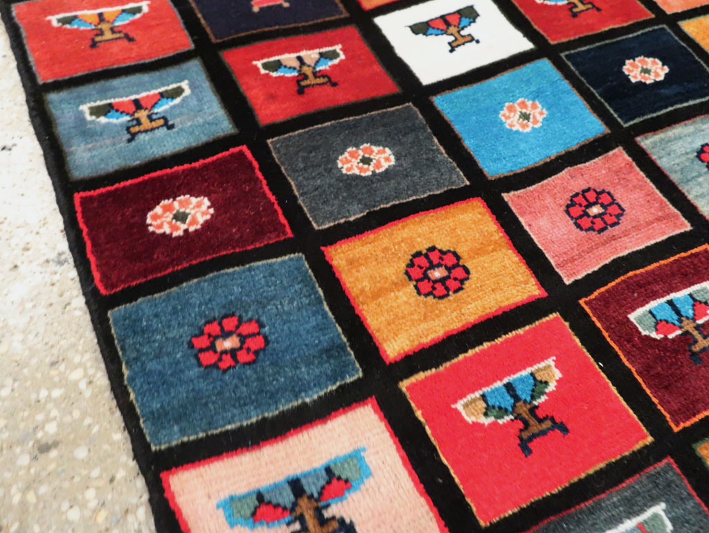 Vintage Persian Mahal Throw Rug, No.27366 - Gss
