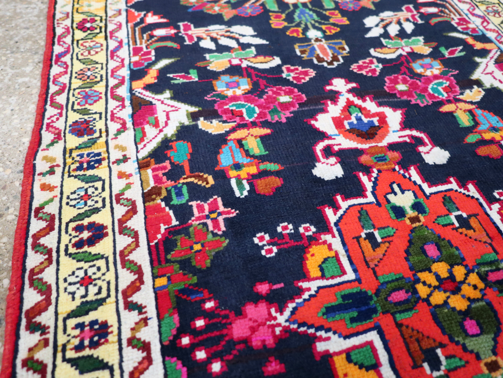 Vintage Persian Hamadan Rug, No.27369 - Gss
