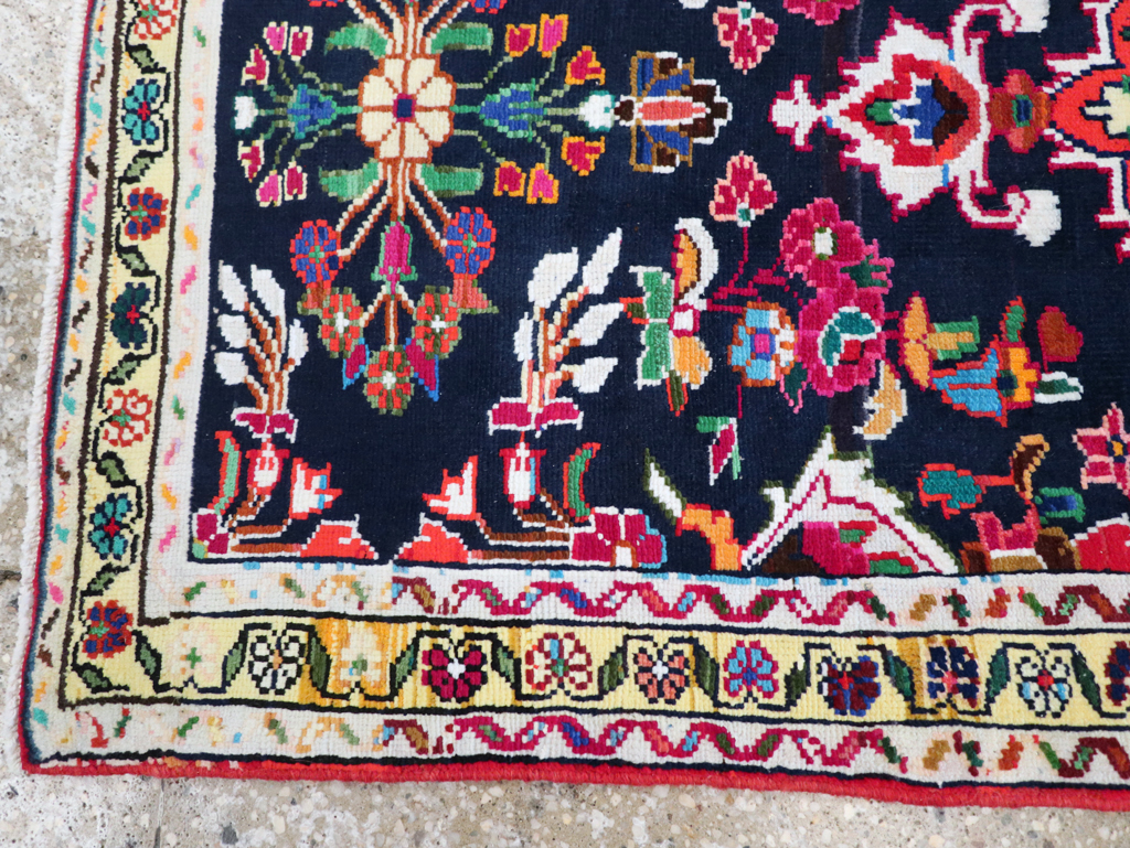 Vintage Persian Hamadan Rug, No.27369 - Gss