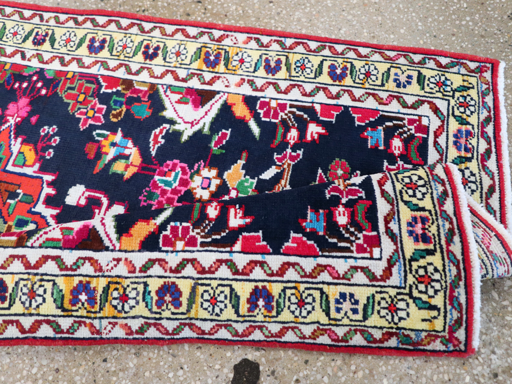 Vintage Persian Hamadan Rug, No.27369 - Gss