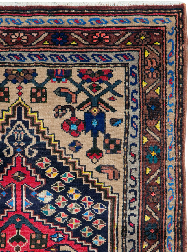 Vintage Persian Hamadan Rug, No.27371 - Gss
