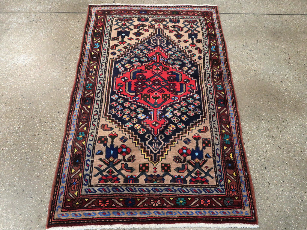 Vintage Persian Hamadan Rug, No.27371 - Gss