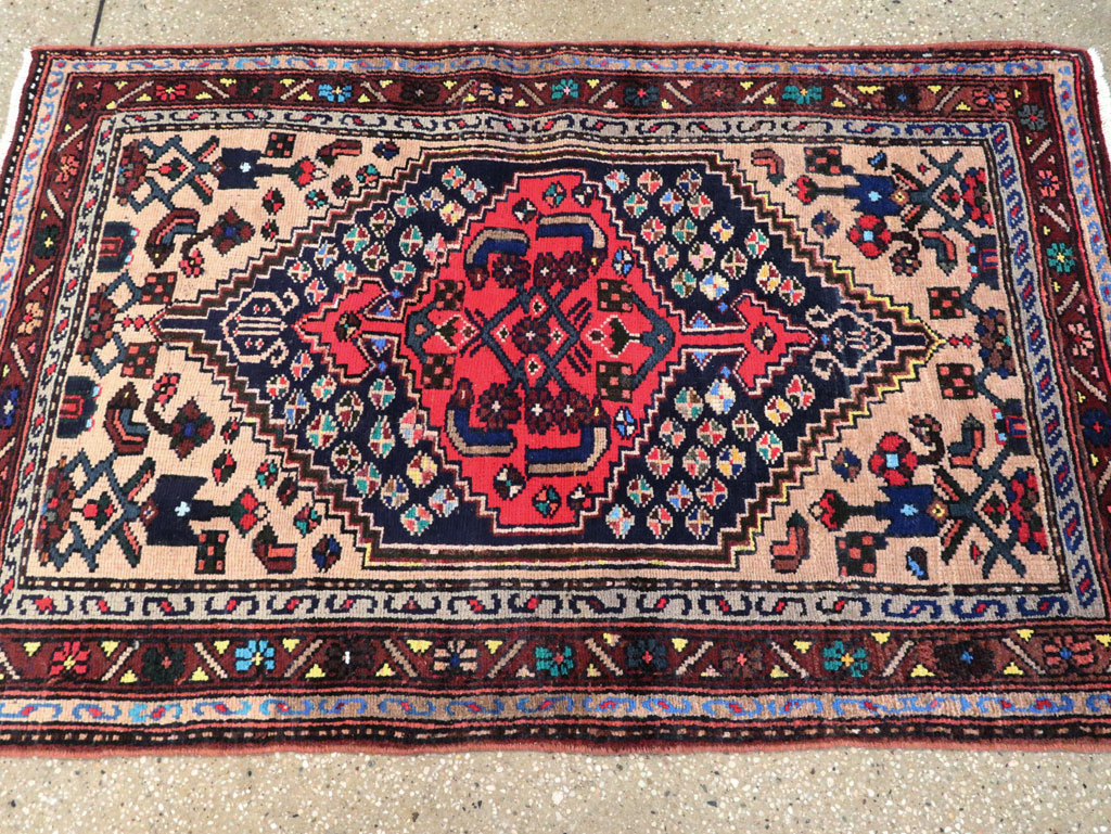 Vintage Persian Hamadan Rug, No.27371 - Gss