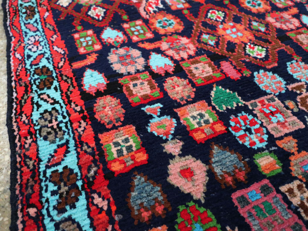 Vintage Persian Hamadan Rug, No.27378 - Gss