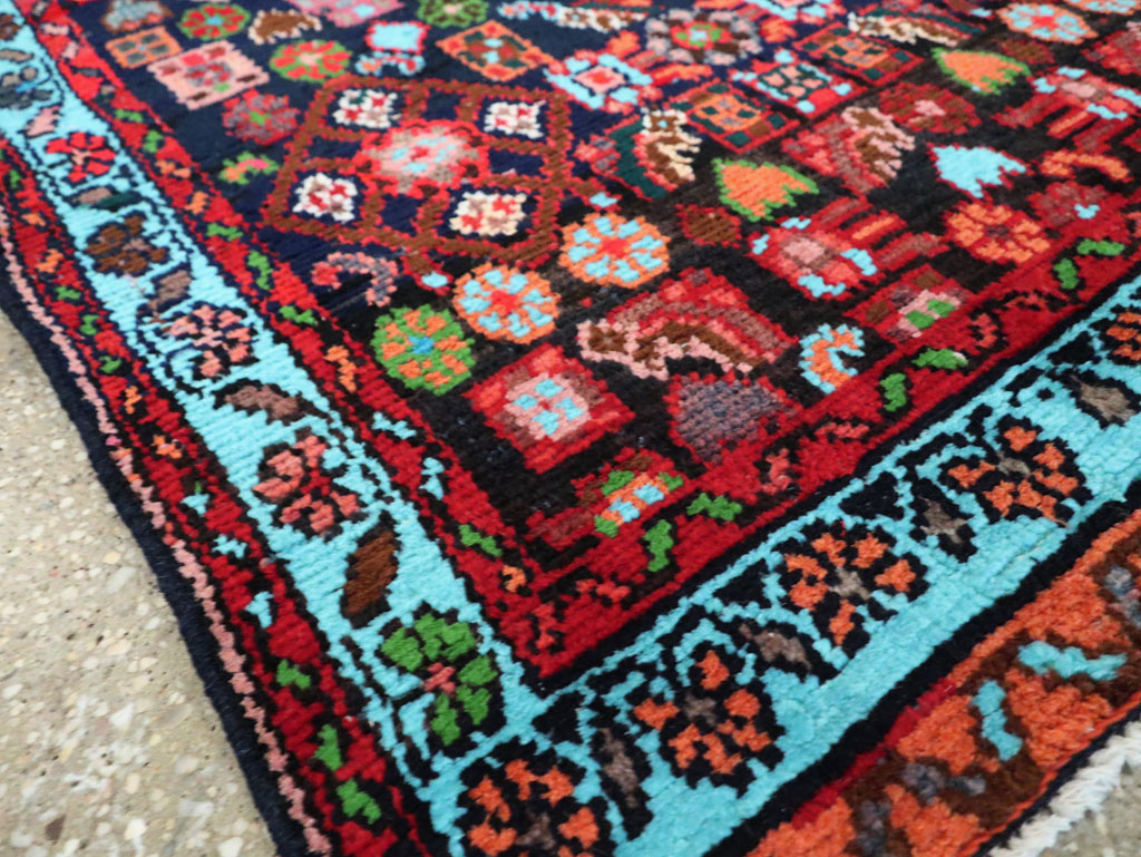 Vintage Persian Hamadan Rug, No.27378 - Gss