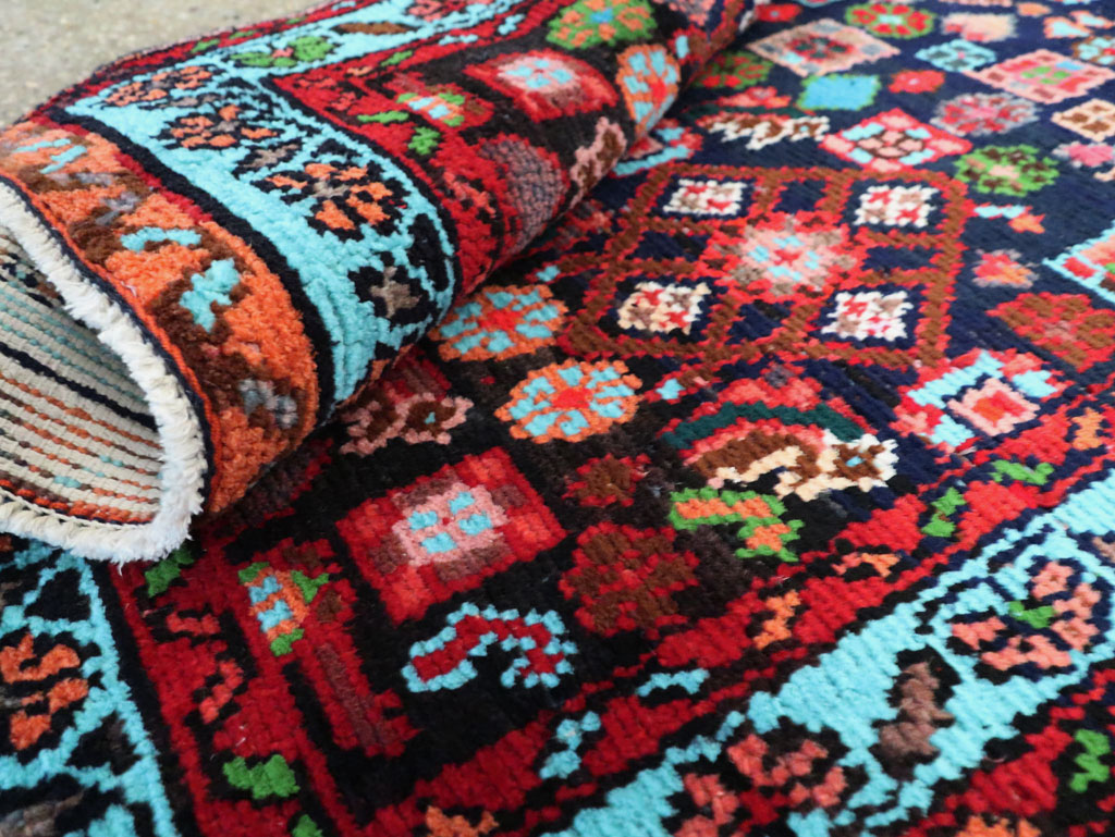 Vintage Persian Hamadan Rug, No.27378 - Gss