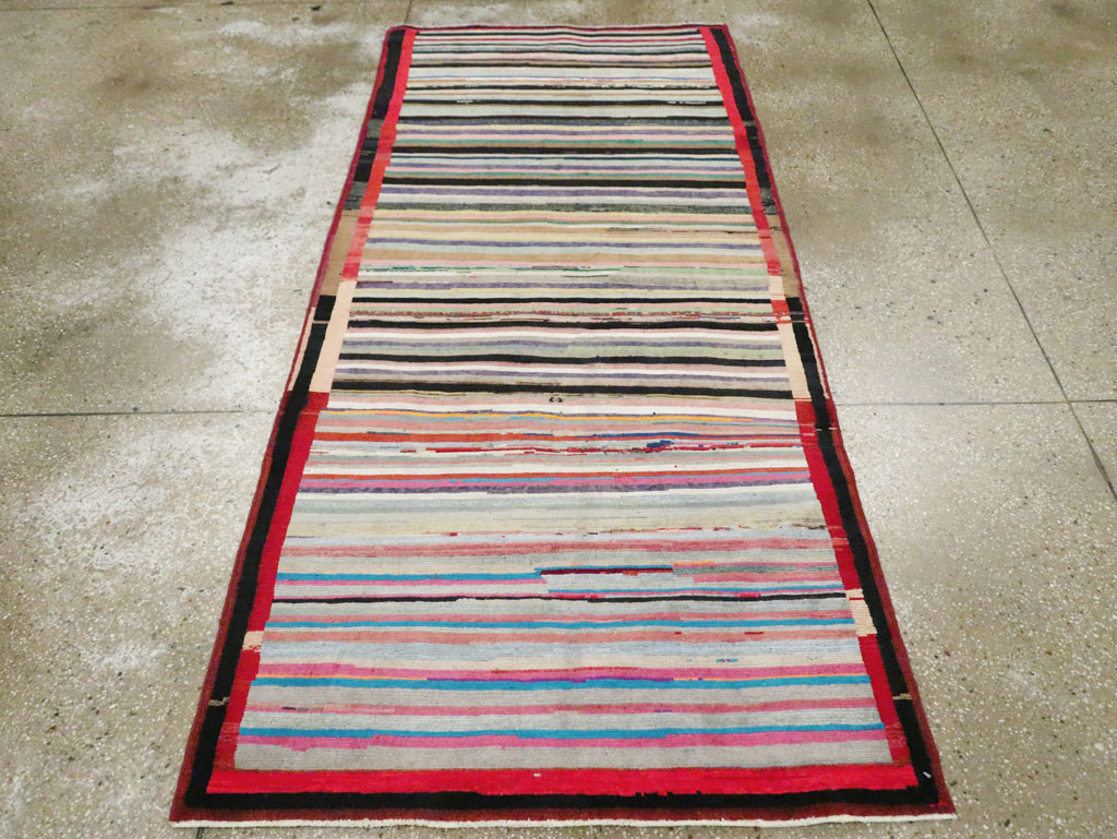 Vintage Persian Modern Style Mahal Throw Rug, No.27396 - Gss