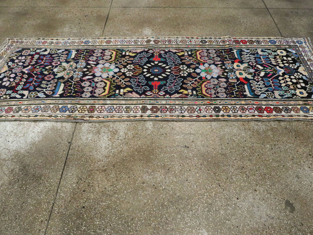 Vintage Hamadan Runner, No.27400 - Gss