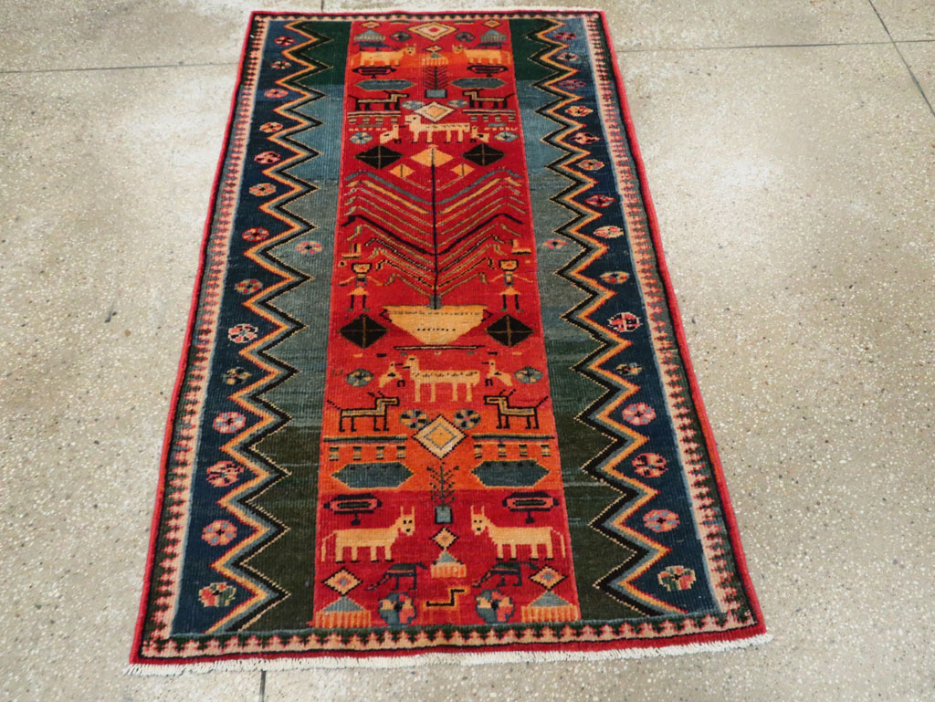 Vintage Persian Pictorial Mahal Rug, No.27431 - Gss