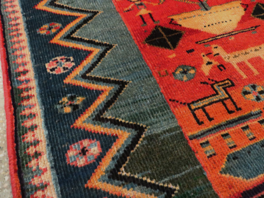 Vintage Persian Pictorial Mahal Rug, No.27431 - Gss