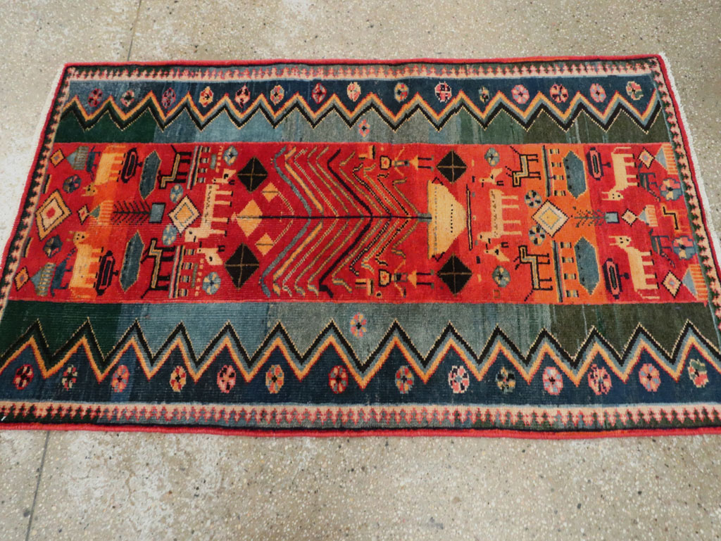 Vintage Persian Pictorial Mahal Rug, No.27431 - Gss