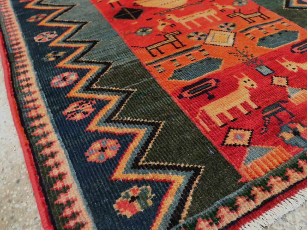 Vintage Persian Pictorial Mahal Rug, No.27431 - Gss