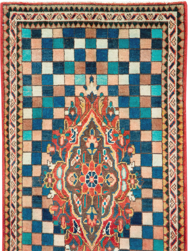 Vintage Persian Mahal Rug, No.27438 - Gss