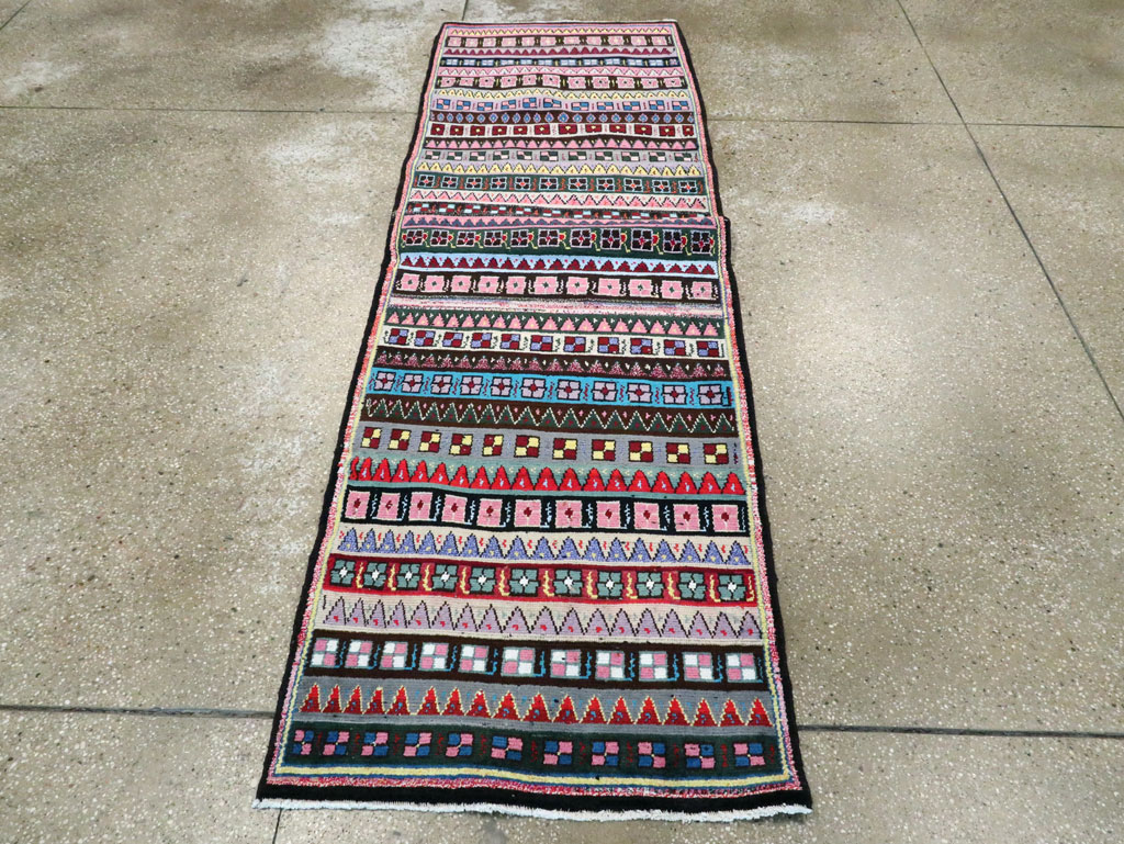 Vintage Persian Mahal Runner, No.27453 - Gss