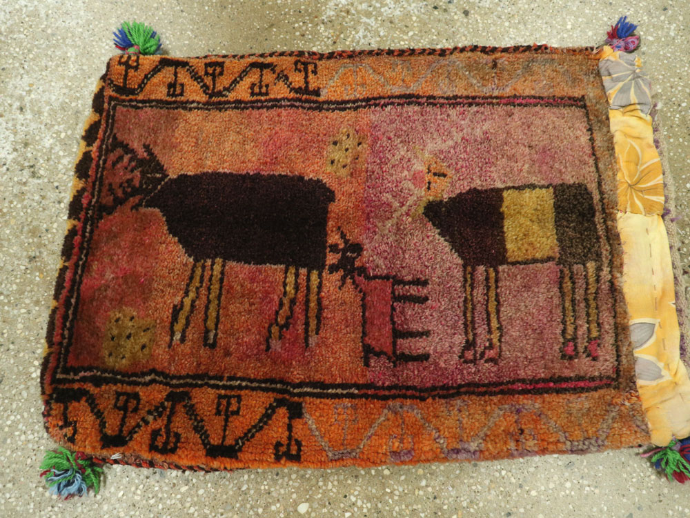 Vintage Turkish Anatolian Pictorial Rug, No.27479 - Gss