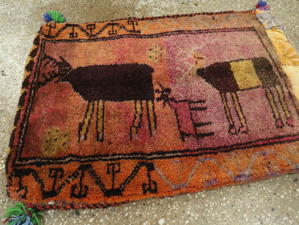 Vintage Turkish Anatolian Pictorial Rug, No.27479 - Gss