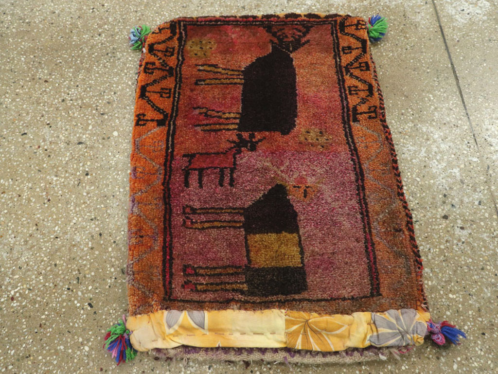 Vintage Turkish Anatolian Pictorial Rug, No.27479 - Gss