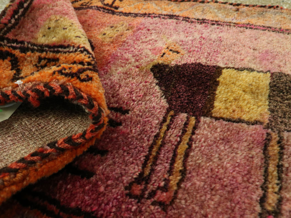 Vintage Turkish Anatolian Pictorial Rug, No.27479 - Gss