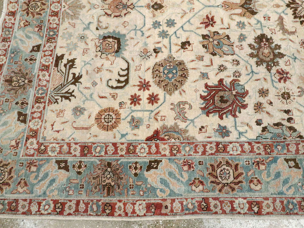Vintage Persian Tabriz Accent Rug, No.27482 - Gss