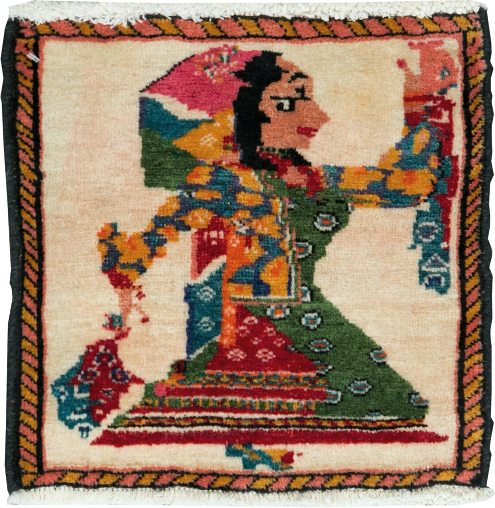 Vintage Persian Shiraz Pictorial Rug, No.27491 - Gss