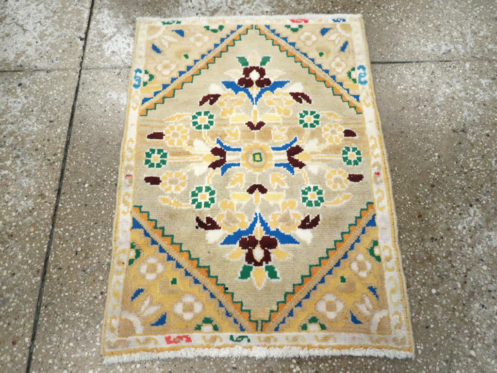 Vintage Persian Mahal Throw Rug (Pair: 2 of 2), No.27508 - Gss