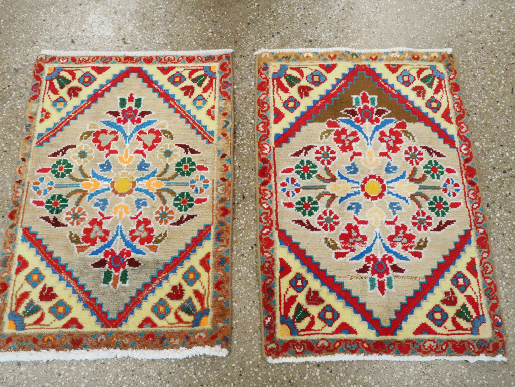 Vintage Persian Mahal Throw Rug (Pair: 2 of 2), No.27510 - Gss