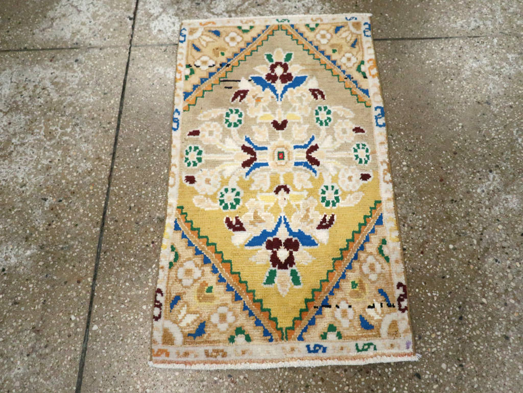 Vintage Persian Hamadan Throw Rug, No.27511 - Gss