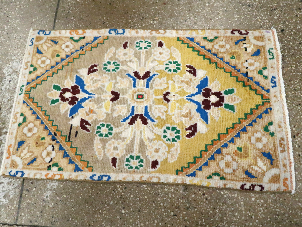 Vintage Persian Hamadan Throw Rug, No.27511 - Gss