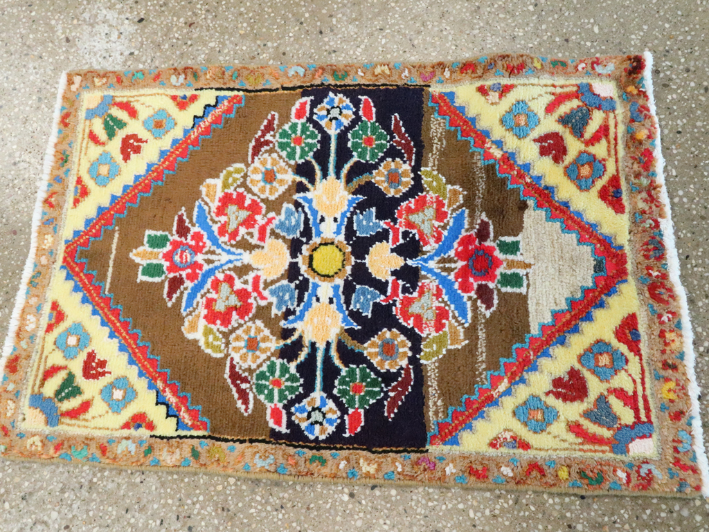 Vintage Persian Hamadan Throw Rug, No.27514 - Gss