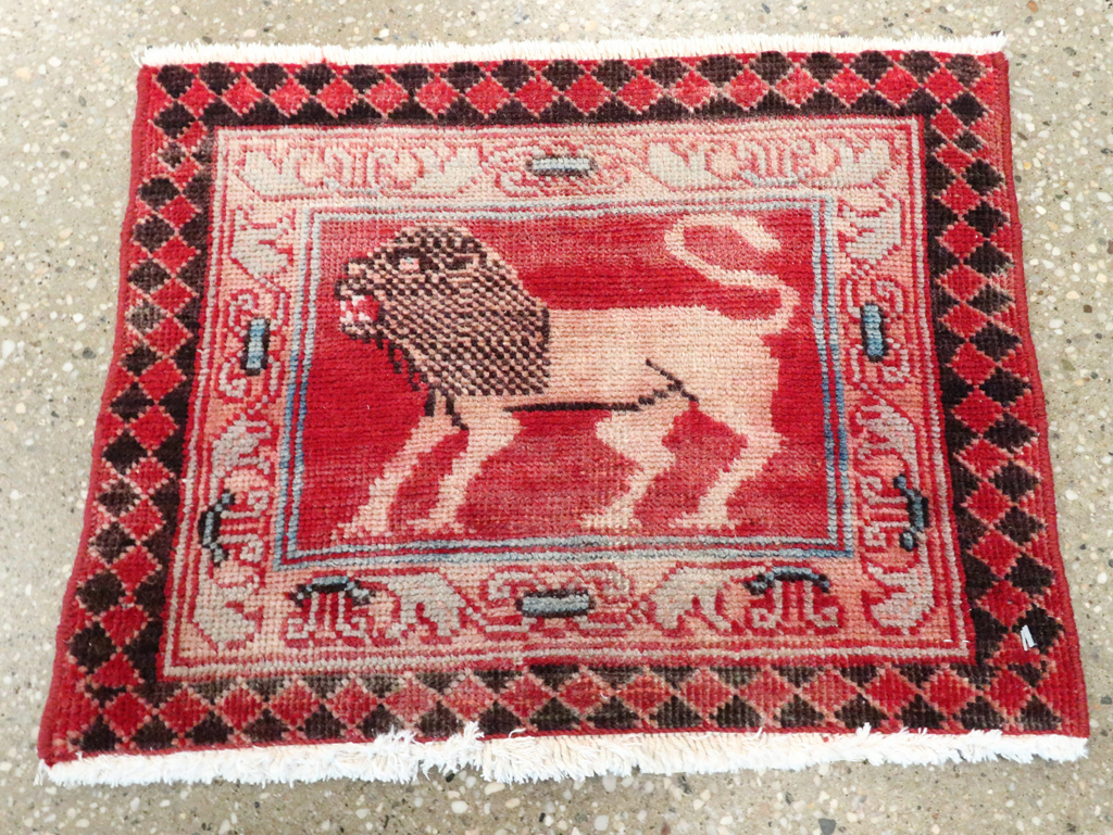 Vintage Persian Ardabil Pictorial Rug, No.27519 - Gss