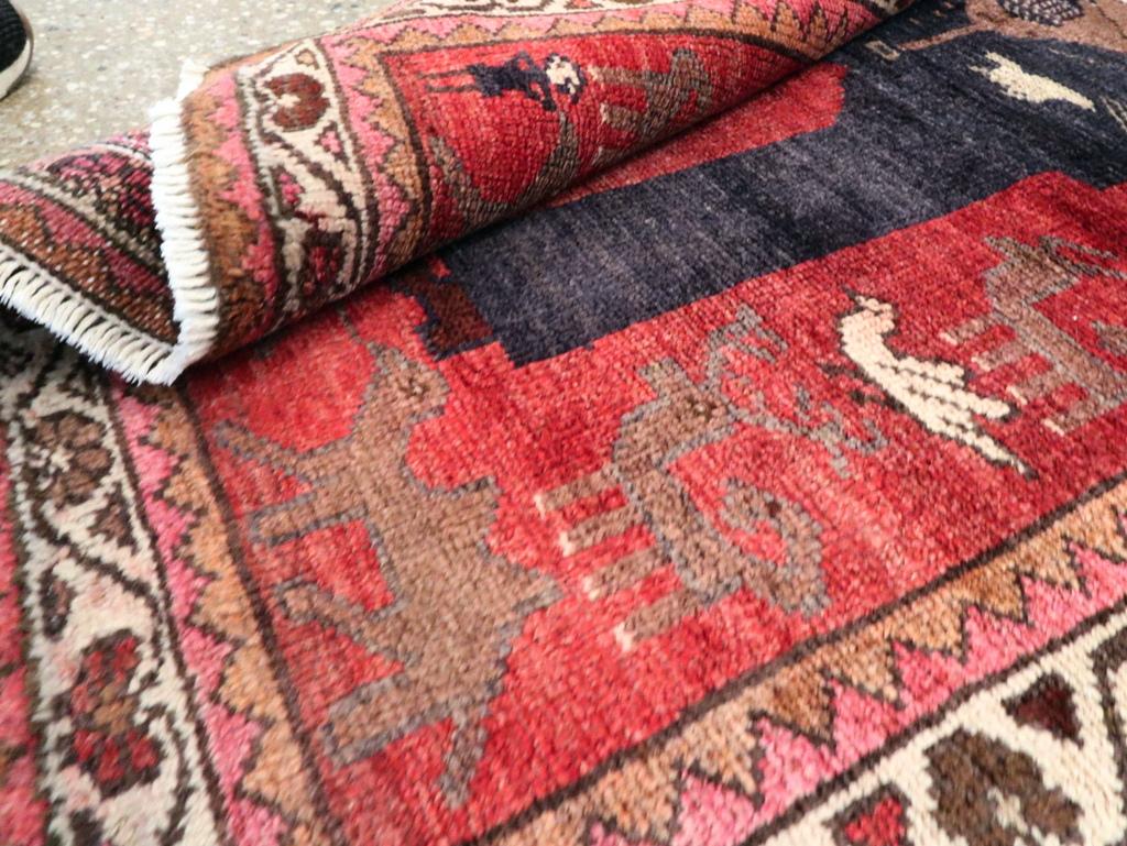 Vintage Persian Hamadan Pictorial Rug, No.27523 - Gss