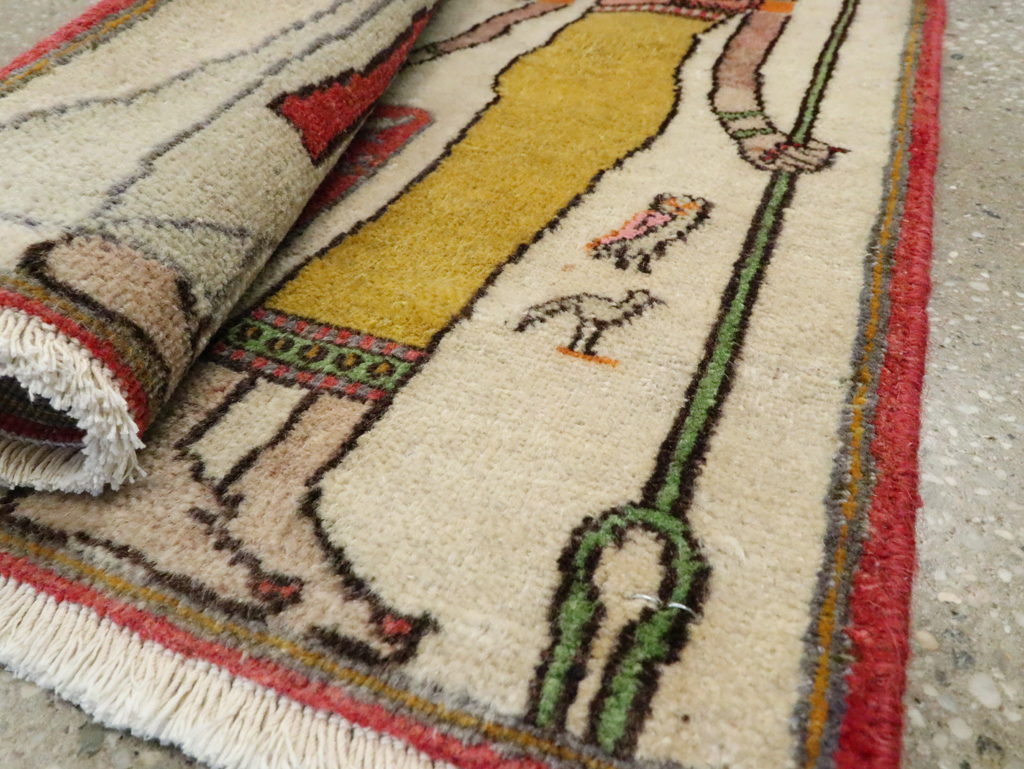 Vintage Persian Tabriz Pictorial Rug, No.27526 - Gss