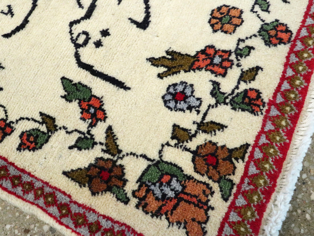 Vintage Persian Tabriz Pictorial Rug, No.27552 - Gss